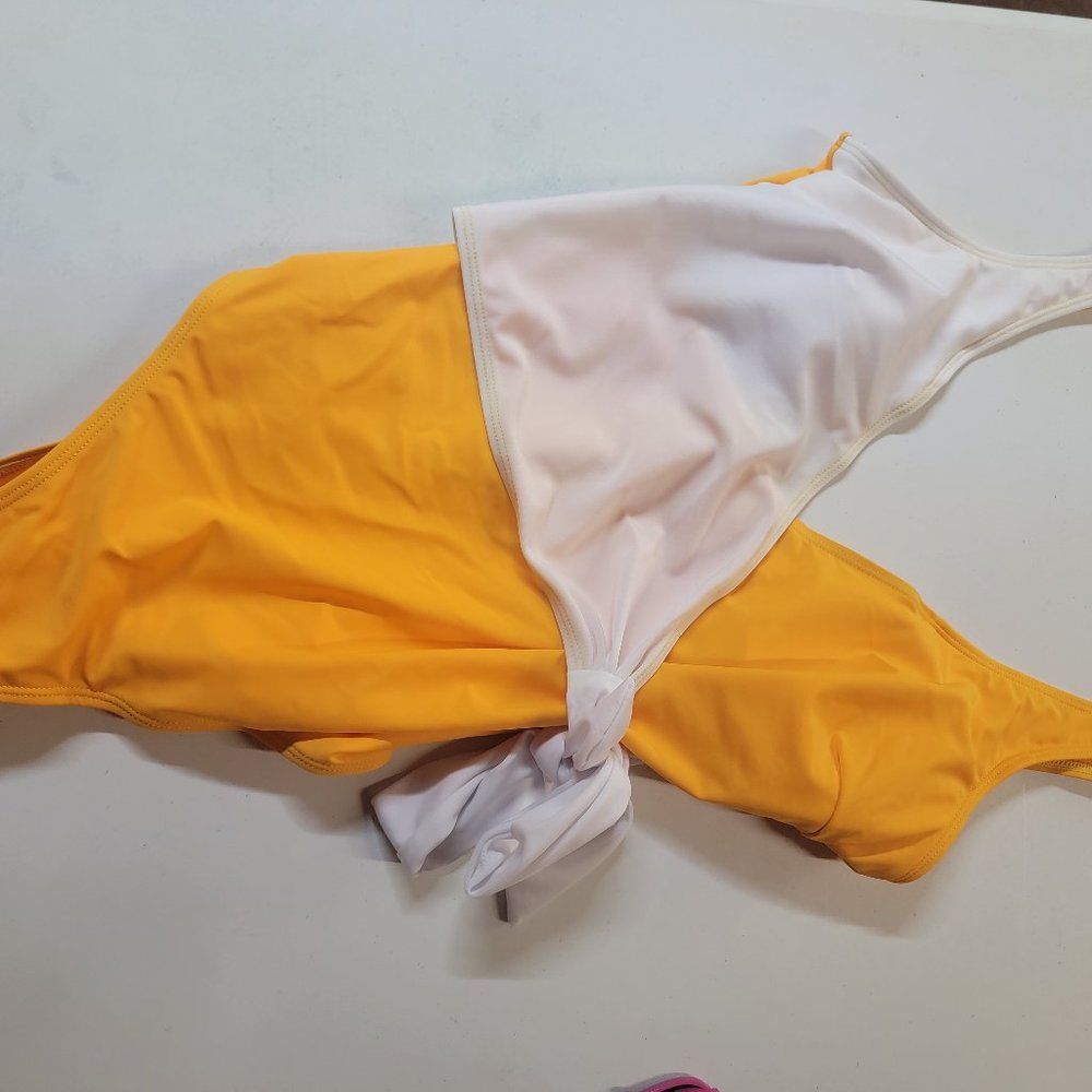 1437 - One Pc - Yellow / Orange S Bathing Suit